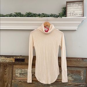 🥳 Evereve Chaser Waffle Turtleneck - XS